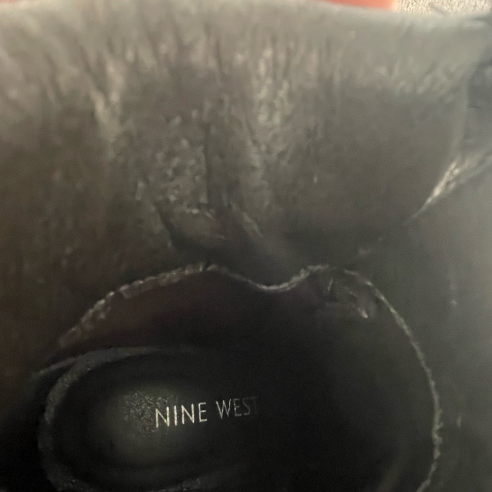 Nine West lug boots. Black size 5.5. Never worn. - Picture 3 of 6